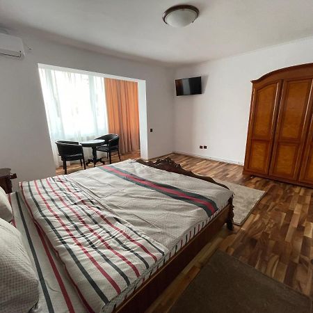 M & I Apartment 3 Târgu-Mureş Екстериор снимка